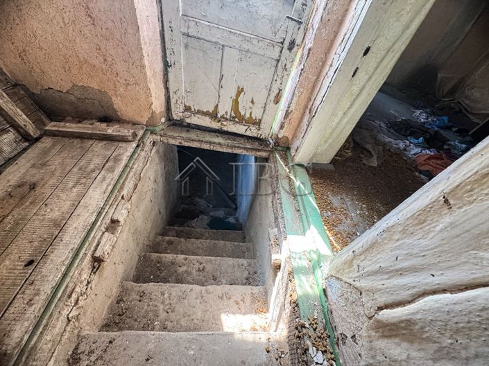 Image No.9-House for sale