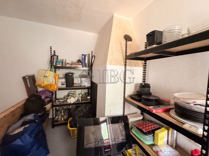 Image No.10-3 Bed House for sale