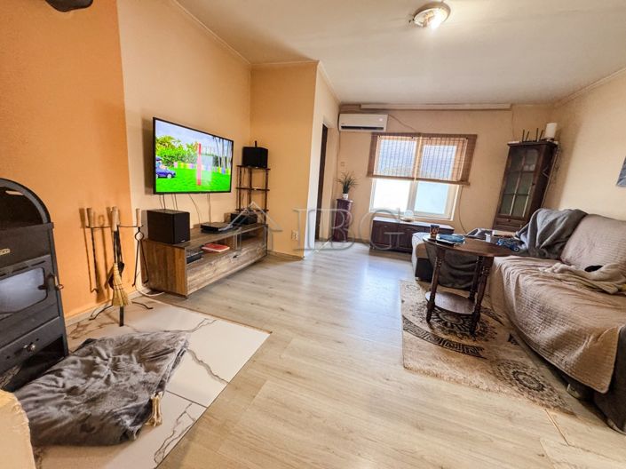 Image No.4-3 Bed House for sale