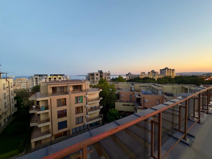 Image No.11-3 Bed Apartment for sale