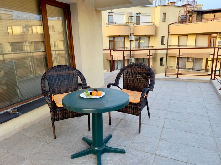 Image No.12-3 Bed Apartment for sale