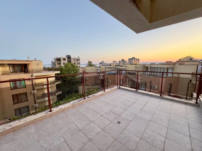 Image No.15-3 Bed Apartment for sale