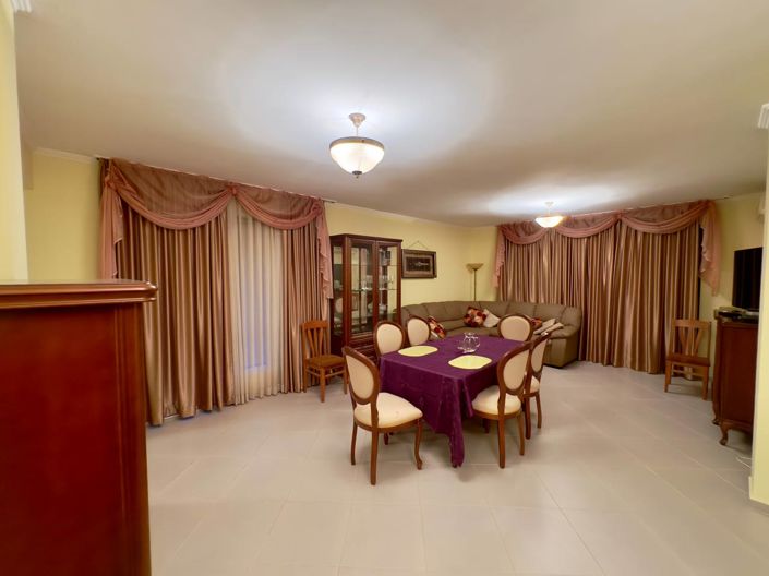 Image No.18-3 Bed Apartment for sale