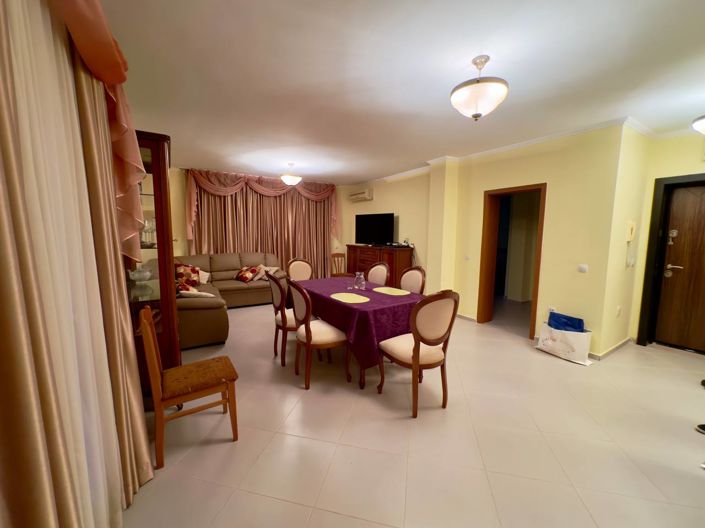 Image No.19-3 Bed Apartment for sale