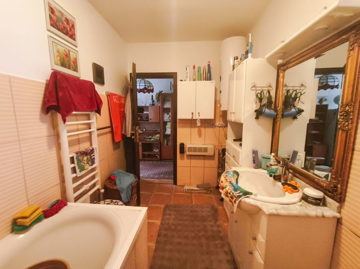 Image No.11-3 Bed House for sale