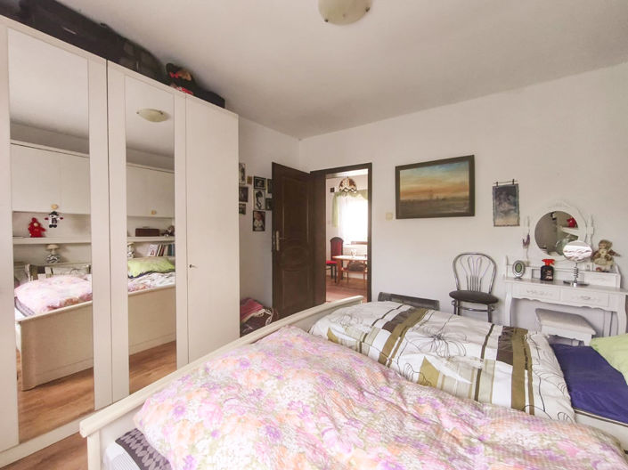 Image No.6-3 Bed House for sale