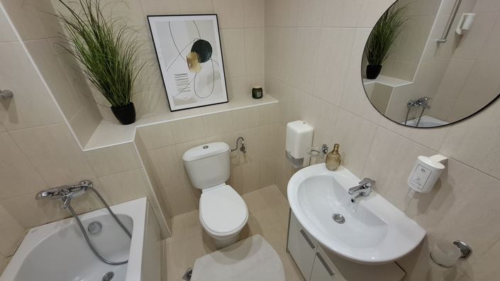 Image No.18-2 Bed Apartment for sale