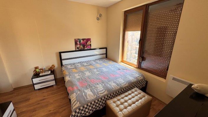 Image No.20-2 Bed Apartment for sale