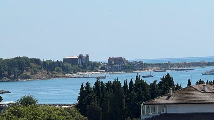 Image No.15-3 Bed Apartment for sale