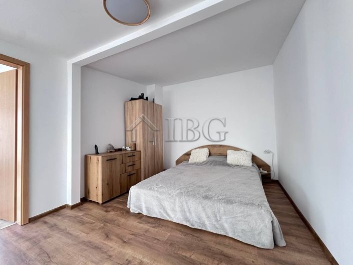 Image No.20-2 Bed Apartment for sale