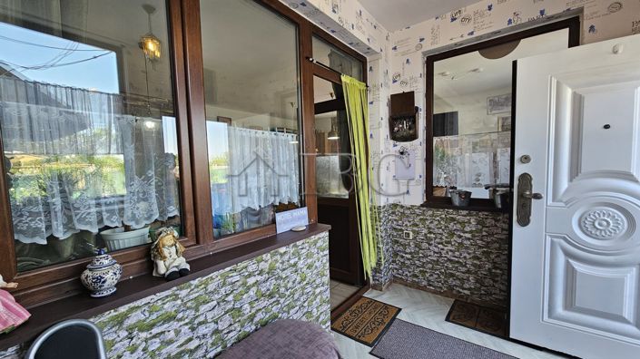 Image No.11-2 Bed House for sale