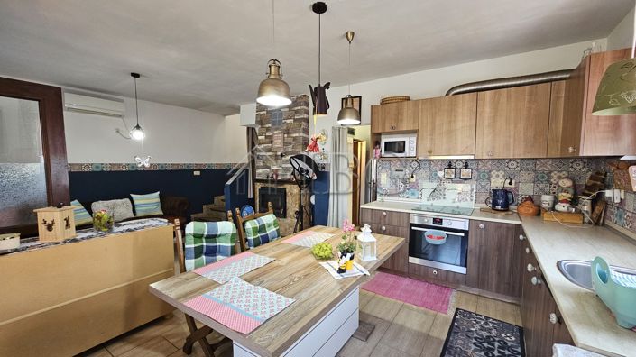 Image No.6-2 Bed House for sale