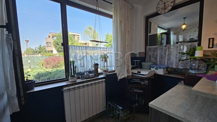 Image No.8-2 Bed House for sale