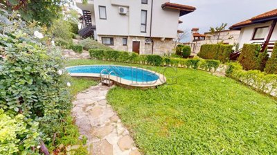 1 - Burgas, House