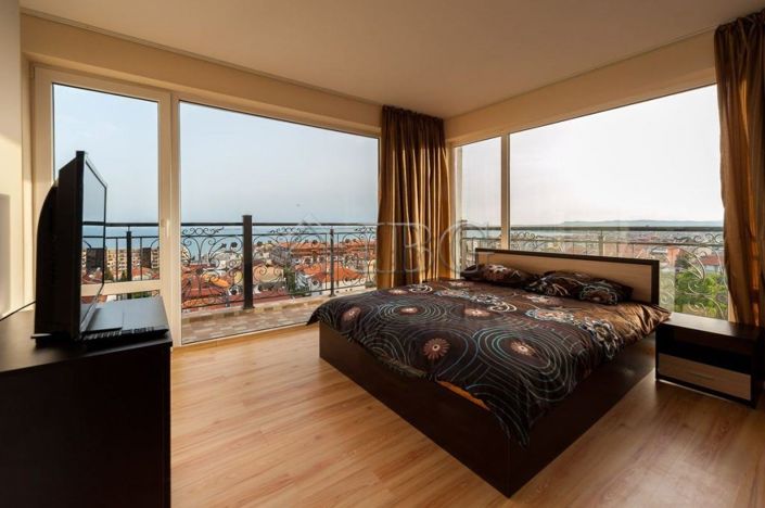 Image No.13-13 Bed Hotel for sale