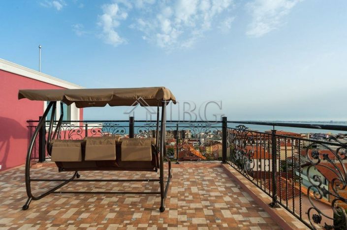 Image No.2-13 Bed Hotel for sale