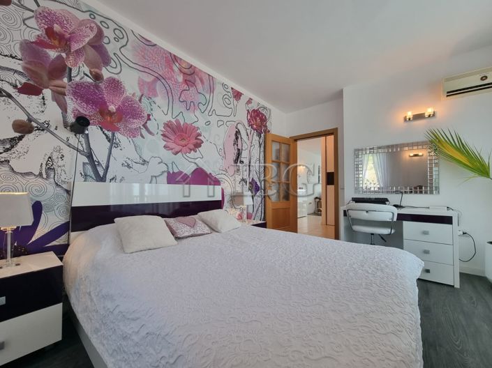 Image No.12-1 Bed Apartment for sale