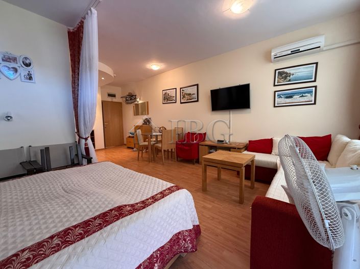 Image No.5-Apartment for sale