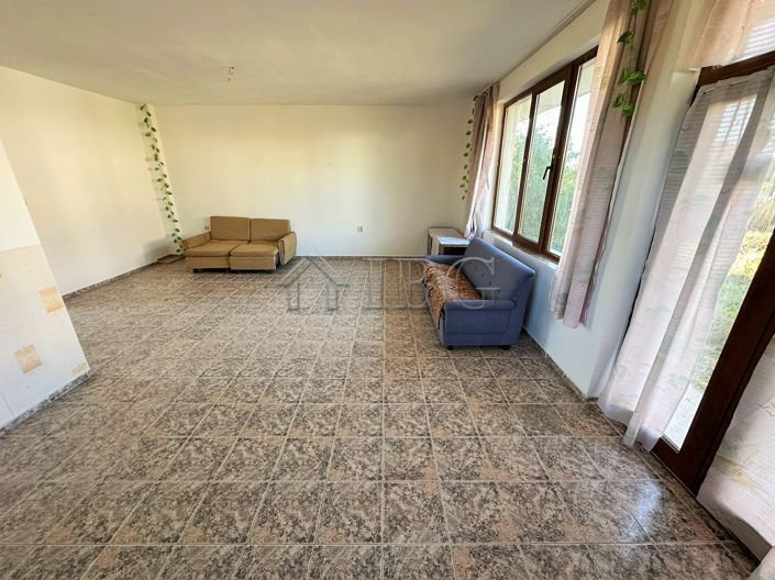 Image No.6-3 Bed House for sale