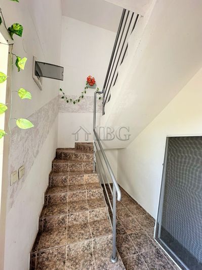 Image No.9-3 Bed House for sale