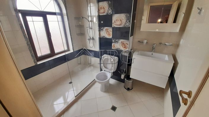 Image No.10-3 Bed Apartment for sale