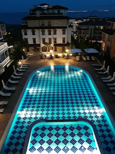 Image No.3-3 Bed Apartment for sale