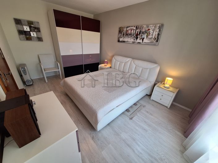 Image No.20-2 Bed Apartment for sale