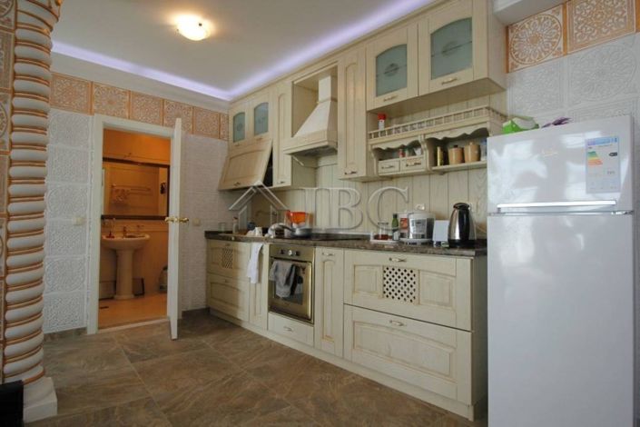 Image No.20-3 Bed Apartment for sale