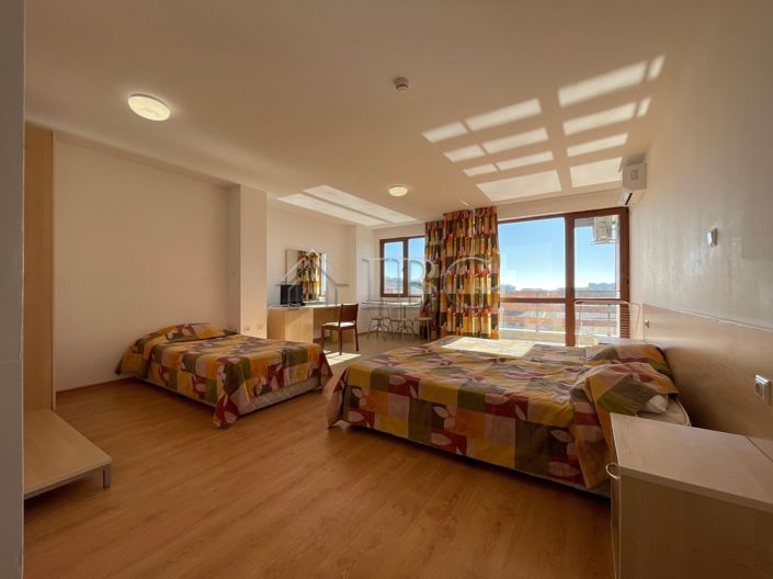 Image No.6-Apartment for sale