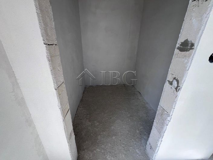 Image No.13-3 Bed House for sale