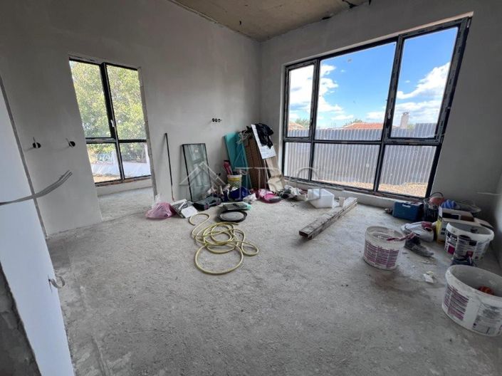 Image No.16-3 Bed House for sale