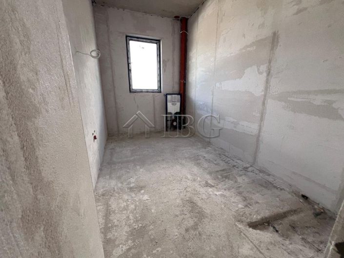 Image No.17-3 Bed House for sale