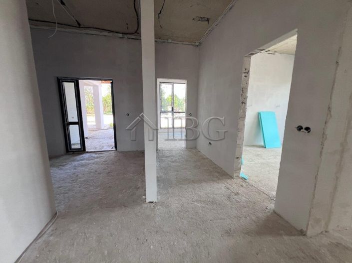 Image No.20-3 Bed House for sale