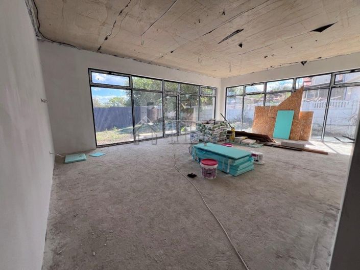 Image No.7-3 Bed House for sale