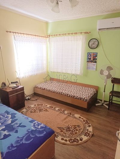 Image No.10-2 Bed House for sale