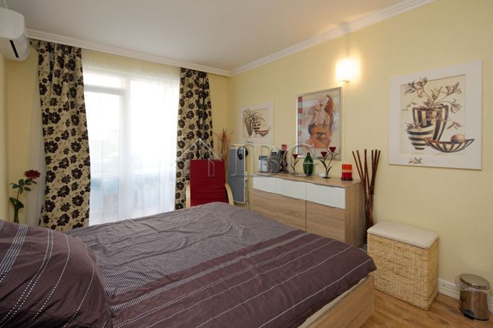 Image No.10-1 Bed Apartment for sale