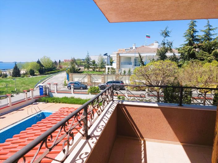 Image No.17-2 Bed Apartment for sale