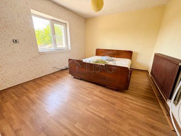 3-bedroom-renovated-house-near-ruse-18