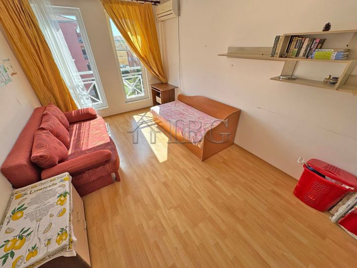 Image No.8-Apartment for sale