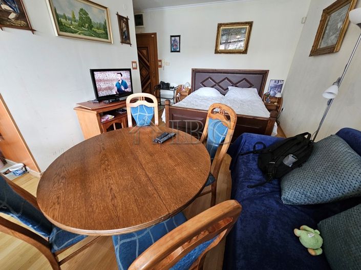 Image No.8-Apartment for sale