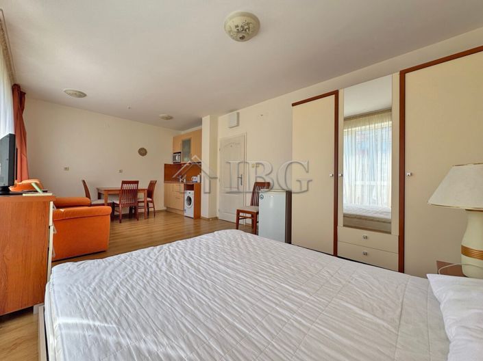 Image No.8-Apartment for sale