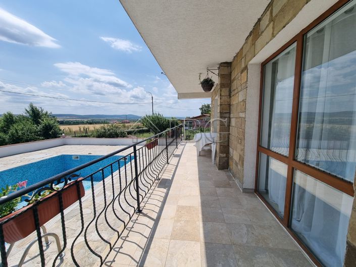 Image No.7-3 Bed House for sale