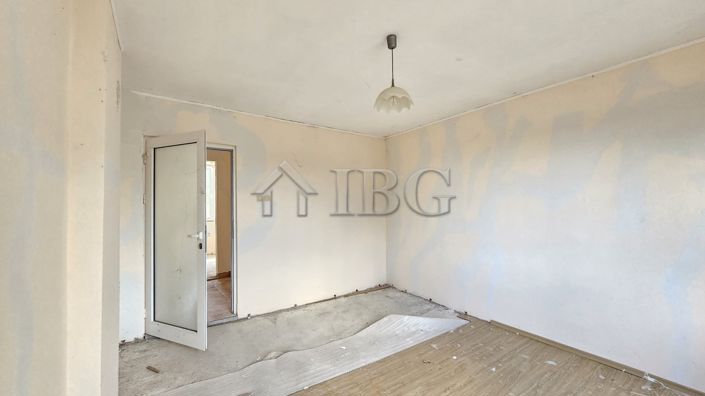 Image No.4-2 Bed House for sale