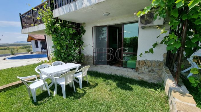 Image No.10-2 Bed House for sale