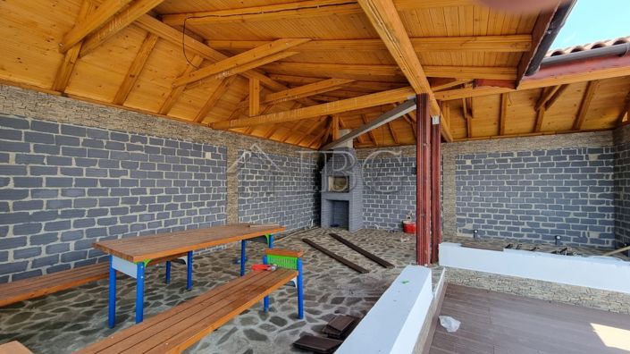 Image No.3-2 Bed House for sale