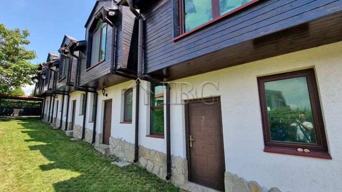 Image No.5-2 Bed House for sale