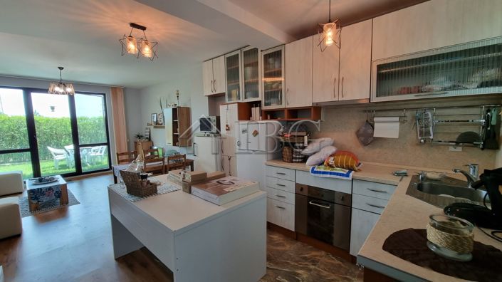 Image No.7-2 Bed House for sale