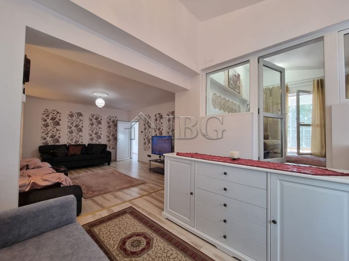 Image No.17-3 Bed House for sale