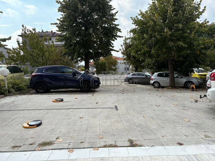 Image No.5-2 Bed House for sale