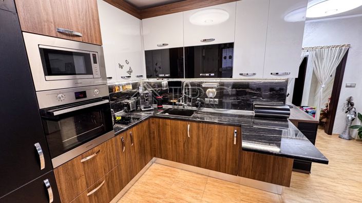 Image No.17-3 Bed Apartment for sale